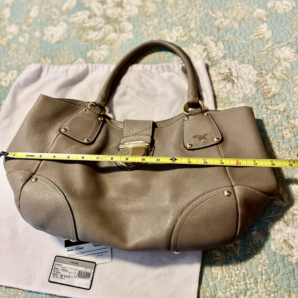 Prada Authentic 100% - Picture 7 of 16